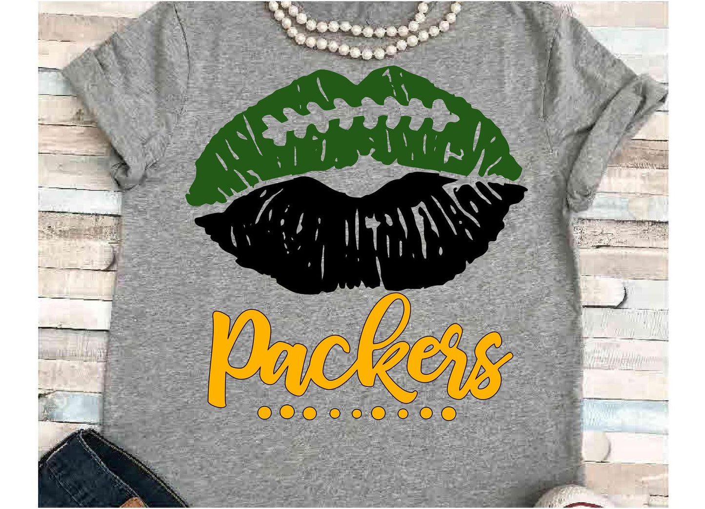 GOOD LUCK KISSES TO OUR FOOTBALL TEAM